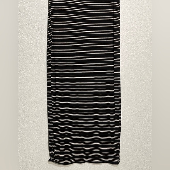 BILLABONG Sexy Black & White Striped Scoop Neck BodyCon Maxi Dress Size 1 - Picture 7 of 9